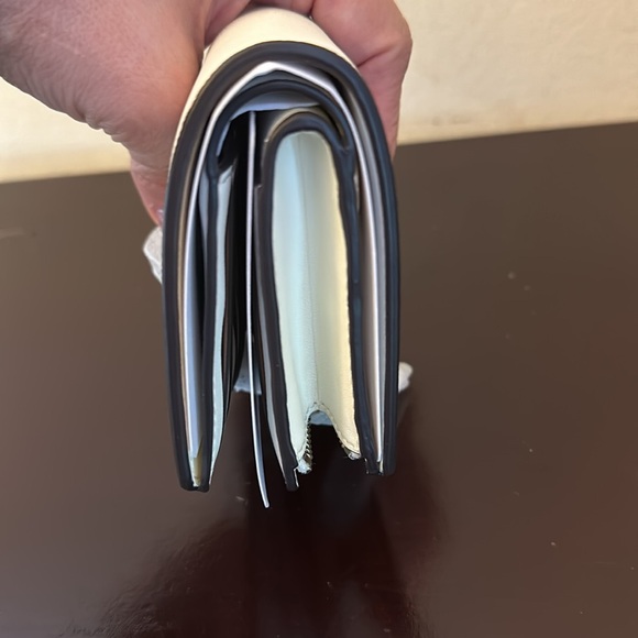 Kate spade medium compact wallet NWOTGS - Picture 3 of 7